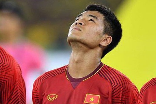 Chinh ơi, đừng khóc!