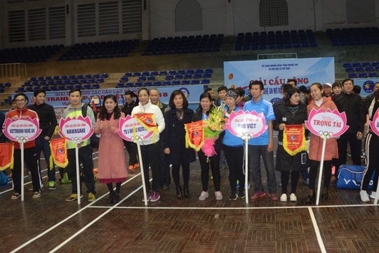 Hơn 200 vận động viên tham gia Giải cầu lông các câu lạc bộ tỉnh Nghệ An mở rộng 2018