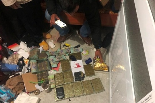 Bóc gỡ đường dây ma túy "khủng" từ Nghệ An đi nhiều tỉnh, thu giữ gần 3 tỷ đồng