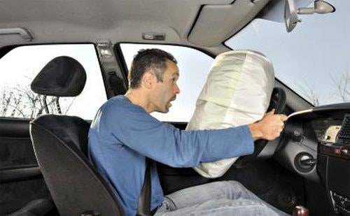 Lý do khiến bạn nhất định phải đeo dây an toàn khi ngồi ô tô