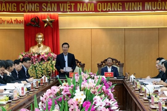 Đồng chí Võ Văn Thưởng kiểm tra công tác phòng, chống tham nhũng ở Hà Tĩnh