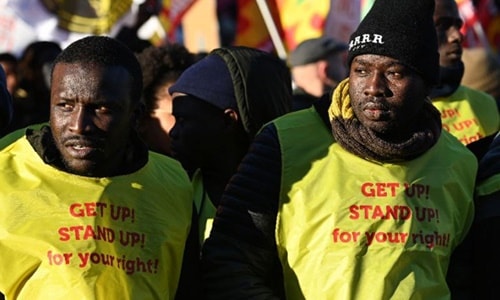 Cơn bão “Áo vàng” tràn sang hàng loạt quốc gia châu Âu