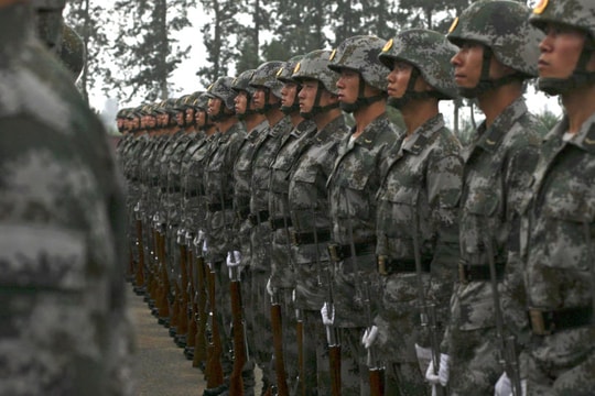 Điểm chí mạng của quân đội Trung Quốc dù có hàng loạt siêu vũ khí