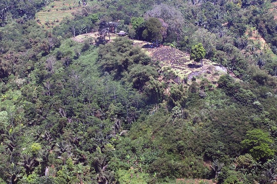 Phát hiện “Kim tự tháp” bí ẩn ở Indonesia