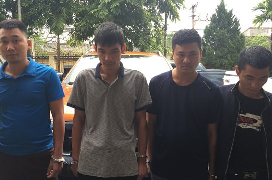 Tiệm cầm đồ ồ ạt 'lách luật' thành công ty hỗ trợ tài chính