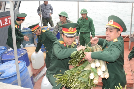 Nghệ An được khen thưởng trong công tác tuyên truyền biển, đảo năm 2018