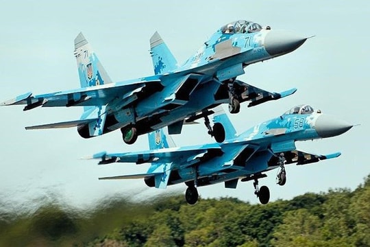 Chính phủ Mỹ đóng cửa một phần; Thêm 10 máy bay chiến đấu Nga tới bán đảo Crimea