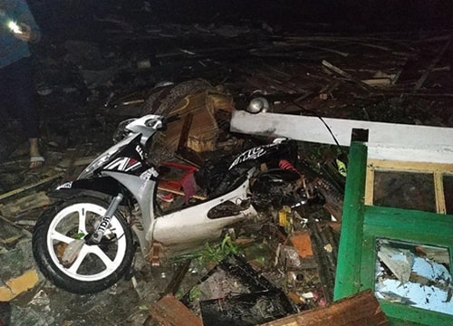 Sóng thần tấn công Indonesia, 43 người thiệt mạng