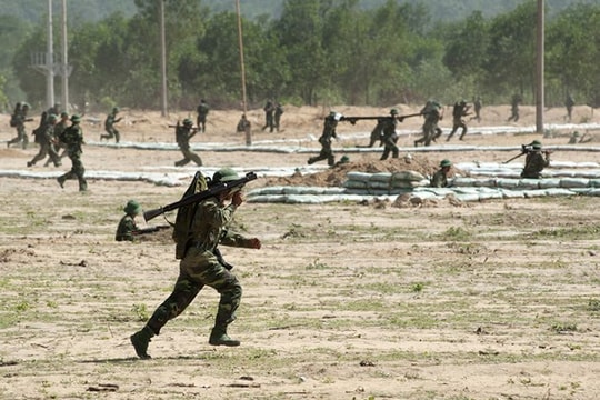 Ban Chỉ đạo diễn tập tỉnh giao nhiệm vụ diễn tập Khu vực phòng thủ cấp huyện