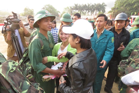 Nợ môn học vẫn phải đi nghĩa vụ quân sự