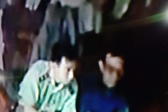 Giả danh Đội Quản lý thị trường phạt tiền các hộ kinh doanh thuốc gia truyền