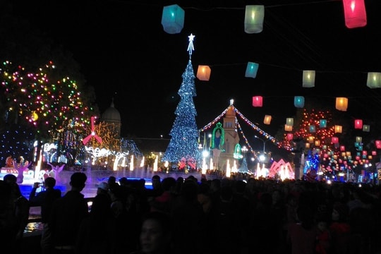 Giáng sinh về trên mọi miền quê