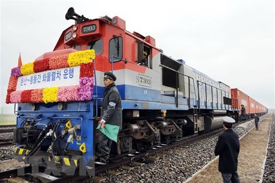 Động thổ dự án kết nối đường sắt và đường bộ Hàn Quốc - Triều Tiên