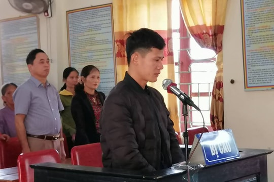 Lĩnh 18 tháng tù giam vì bán 25 kg pháo