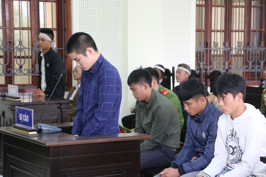 2 người thương vong sau câu chê hát không hay tại đám vui