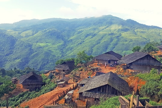 Giải quyết dứt điểm tình trạng di cư tự do và kết hôn không giá thú vùng biên giới