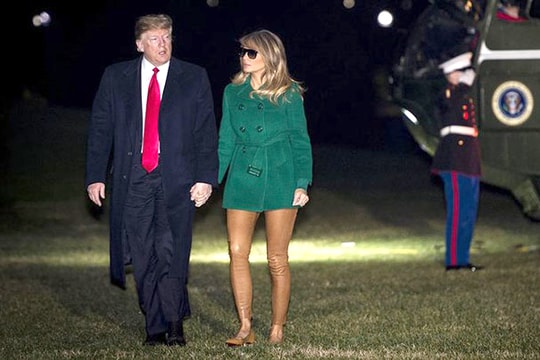 Phu nhân Tổng thống Trump khiến nhiều người giật mình vì quần da “phản chủ“