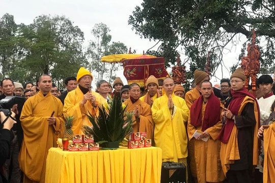 Lễ bổ nhiệm sư trụ trì và đúc đại hồng chung chùa Đế Thích