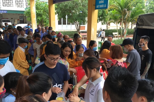 Các hoạt động giúp đỡ người nghèo ngày cuối năm 2018