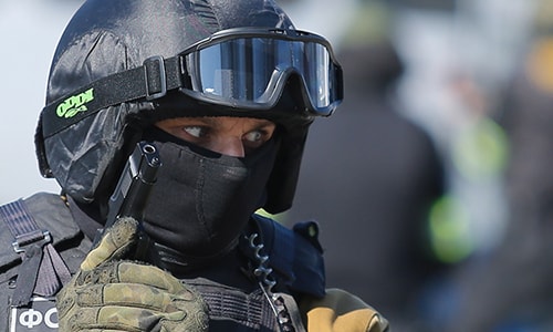 Nga bắt công dân Mỹ bị cáo buộc gián điệp; Hàn Quốc hủy khoản viện trợ cho Triều Tiên