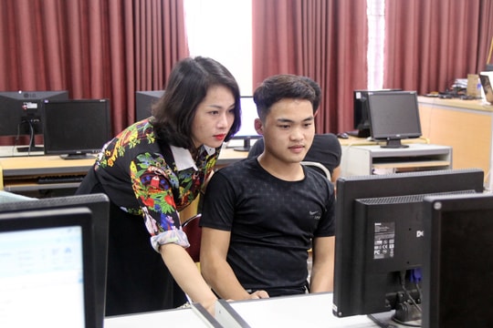 Cậu học trò Ơ Đu “bỏ” đại học, đi học nghề được tuyên dương toàn quốc