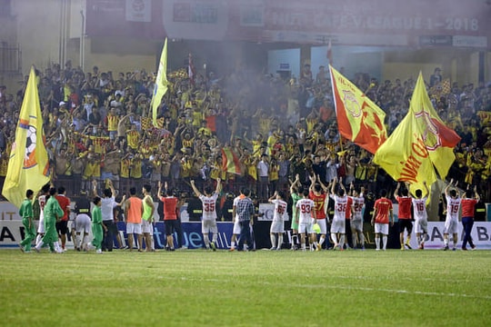 Đội bóng Nam Định khi “Ai rồi cũng bỏ ta đi”