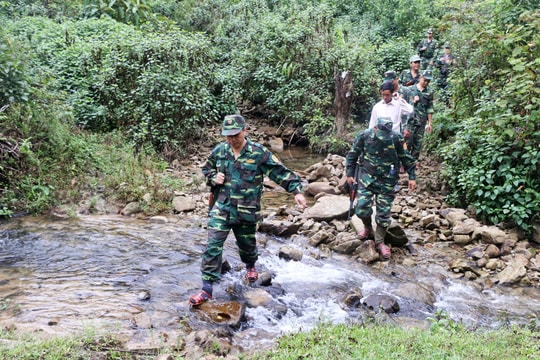 Giao ban 4 huyện biên giới của Lào với huyện Kỳ Sơn (Nghệ An)