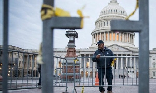 Dữ liệu hàng trăm chính trị gia Đức bị phát tán; Hạ viện Mỹ thông qua dự luật ngân sách