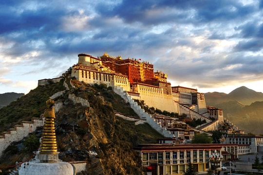 Chiêm ngưỡng Cung điện Potala kỳ vĩ - trái tim của Phật giáo Tây Tạng
