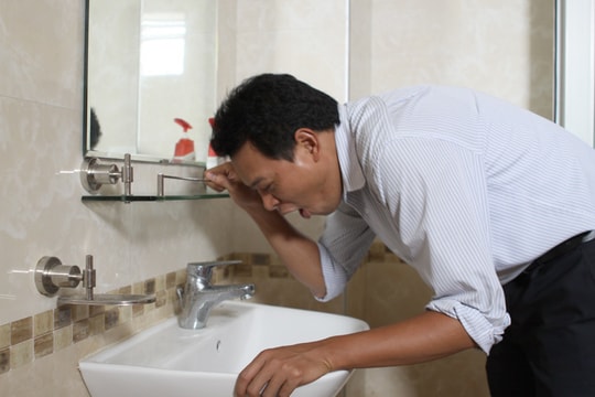 Cách đơn giản cắt cơn say rượu tức thì