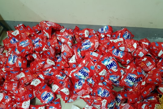 Bắt cơ sở sản xuất bột giặt giả tại Diễn Châu