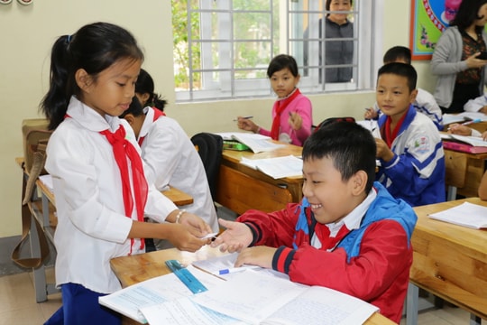 Cần đảm bảo quyền lợi cho những giáo viên có học trò khuyết tật