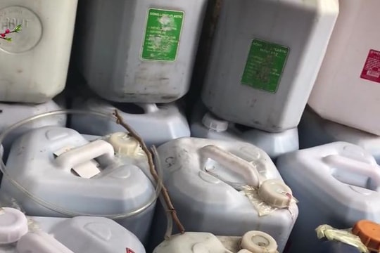 Kinh hoàng rượu giả pha bằng cồn công nghiệp, hóa chất tiêu thụ tại Nghệ An