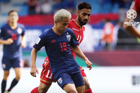 Chanathip Songkrasin lập công, ĐT Thái Lan giành 3 điểm trước Bahrain