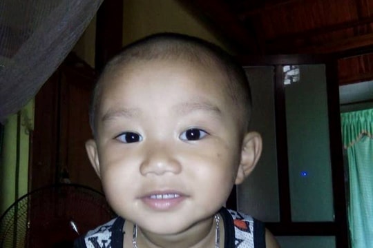 Cháu bé Nghệ An hơn 2 tuổi hát Bolero dậy sóng cộng đồng mạng