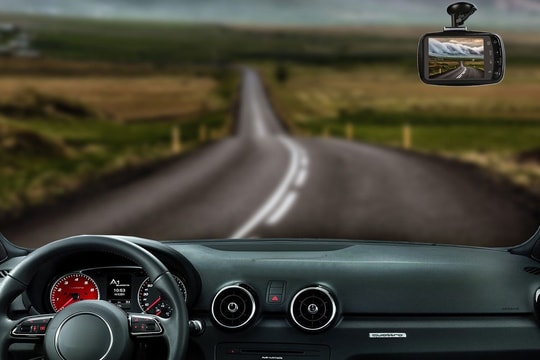 7 món phụ kiện cần thiết cho ô tô mới mua