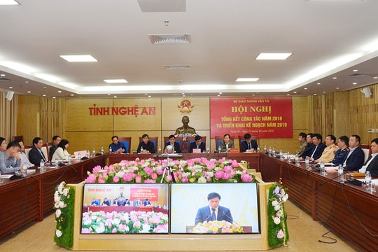 Phó Thủ tướng Trịnh Đình Dũng đề nghị siết chặt đào tạo, sát hạch lái xe