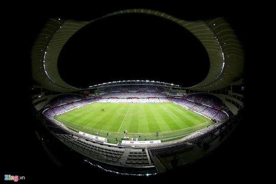 Tuyển Việt Nam thi đấu trên sân đẹp như Allianz Arena của Bayern