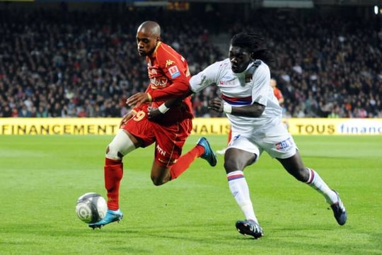 Nóng: SLNA thử việc trung vệ đến từ giải VĐQG Pháp (Ligue 1)