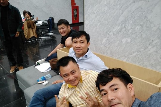 Vân Dung tung ảnh ‘nóng’ hậu trường Táo quân 2019