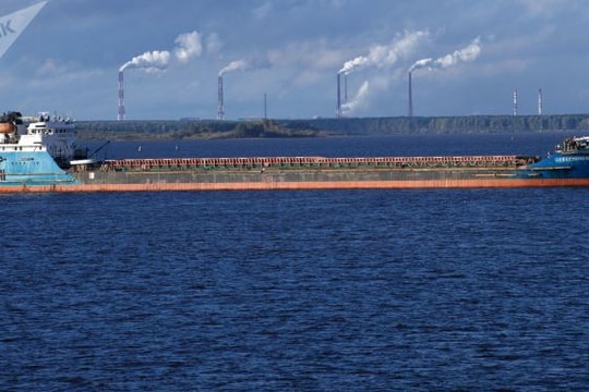 Cướp biển yêu cầu tiền chuộc các thủy thủ Nga bị bắt ở Vịnh Guinea 