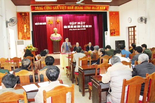 Hưng Nguyên: Gặp mặt hơn 120 cán bộ, đảng viên vùng đặc thù