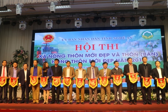 Chung kết cuộc thi “Xã nông thôn mới đẹp và thôn, bản nông thôn mới đẹp năm 2018”