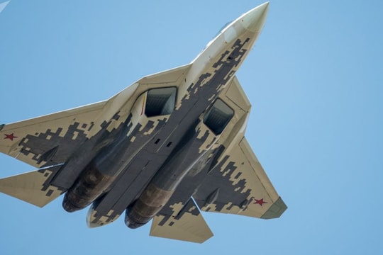 Truyền thông Mỹ gọi Su-57 là “máy bay lỗi thời“