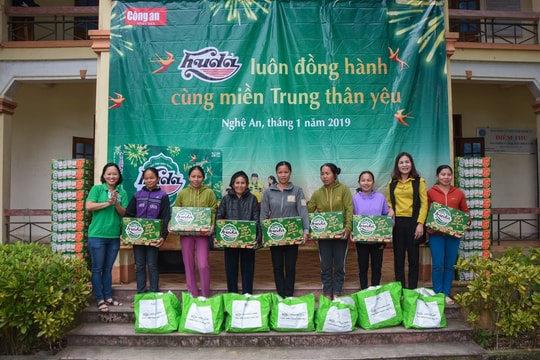 Huda trao 7.000 phần quà tết nhân dịp Xuân Kỷ Hợi