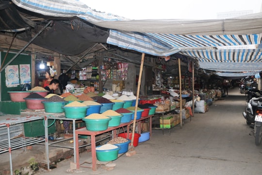 Chợ Vinh vắng hoe ngày cận Tết