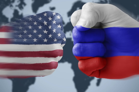 New American: Nga thắng Hoa Kỳ mà “không mất hòn tên viên đạn nào“