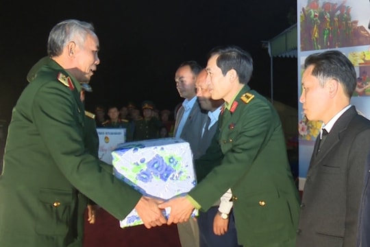 Các đơn vị lực lượng vũ trang chúc Tết các đơn vị, địa phương trên địa bàn tỉnh 