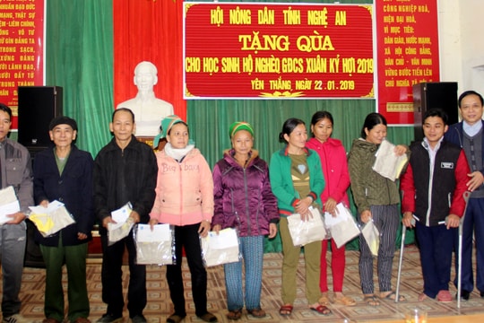 Các hoạt động tặng quà Tết Vì người nghèo Xuân Kỷ Hợi 2019