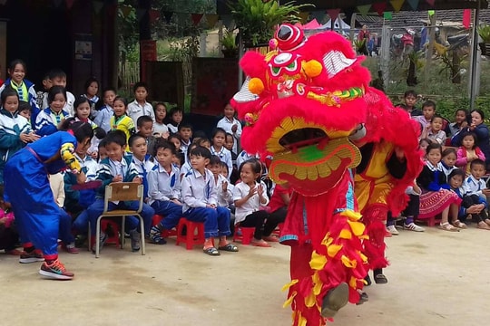 Học sinh biên giới tham gia Ngày hội mùa Xuân 2019